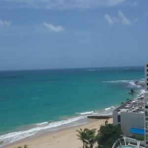 Meet your Posher, Cynthia